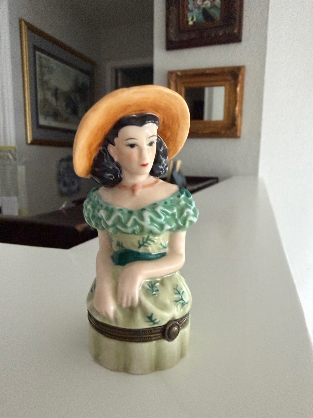 GWTW Scarlett Figurine 1999